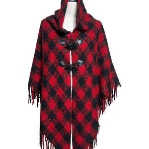 David and Young NWT Boucle Buffalo Plaid Fringed Shawl Poncho